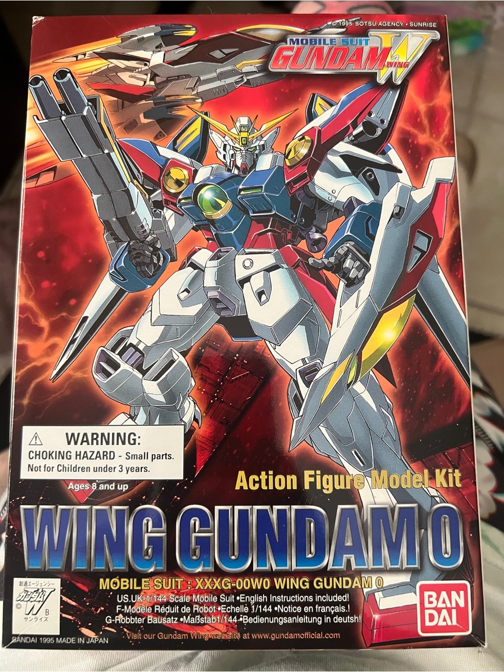 1995 Bandai Wing Gundam O Action Figure Model Kit - Red/Blue/White